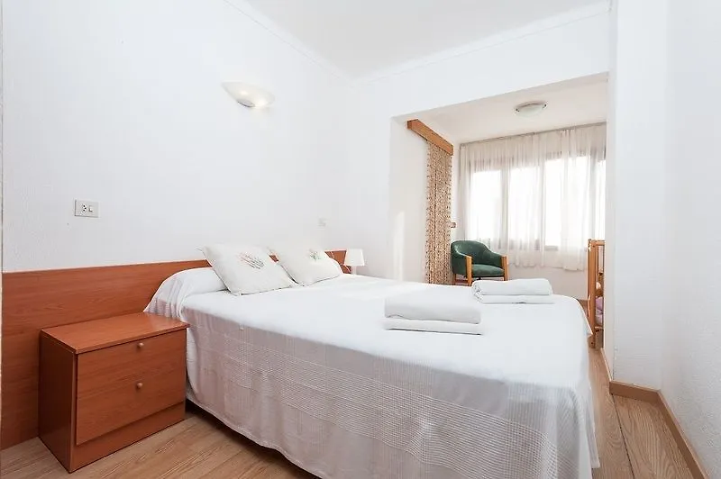 Bells Llevant 알쿠디아 항구 호텔